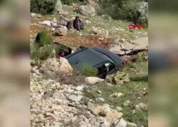 Otomobil şarampole düştü: 1 ölü, 3 yaralı