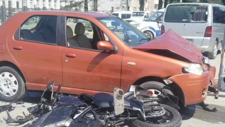 Motosiklet sürücüsünün öldüğü kaza kamerada