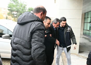 Gelinini ve onun kız kardeşini öldüren sanık: Tek suçum baba olmak