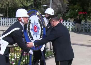 Polis Haftası’nda atlı birlik ve emniyet araçlarından kortej