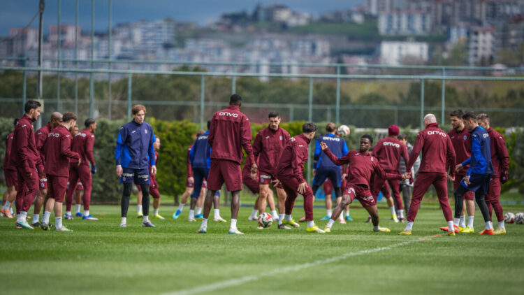 Trabzonspor, Alanya’ya gitti