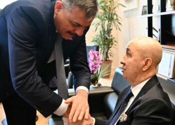 Bakan Çiftçi, 15 Temmuz Gazisi Aslan'ı ziyaret etti