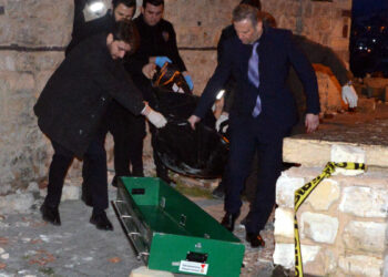 Kayıp olarak aranıyordu; boğazı kesilmiş halde ölü bulundu