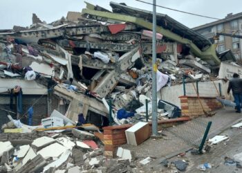 44 kişinin öldüğü sitenin ikinci yapı denetim şirketine mahkemeden suç duyurusu
