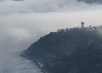 İstanbul Boğazı'nda sis etkili oluyor / Havadan görüntülerle