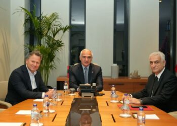 Bakan Ersoy, tur operatörleri ile görüştü