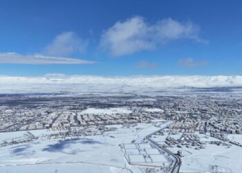 Erzurum ve Ardahan'da kar yağışı
