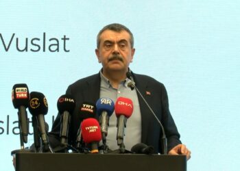 Bakan Tekin: Millet olma bilincimizi çocuklarımıza kazandırmalıyız