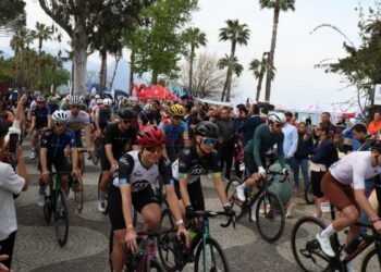 AKRA Gran Fondo Antalya ilk kez düzenlenen tırmanış etabıyla start aldı