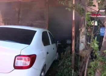 Tamirhanede yangın; 4 motosiklet ve 1 otomobil zarar gördü