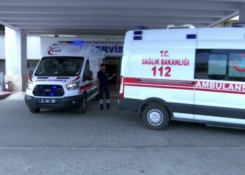 Elazığ’da iskele çöktü; 4 işçi yaralandı
