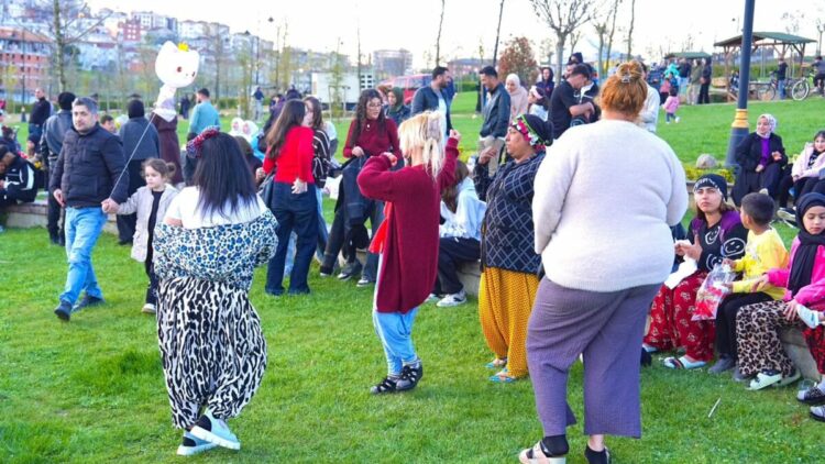 Sancaktepe’de Dünya Romanlar Günü kutlandı