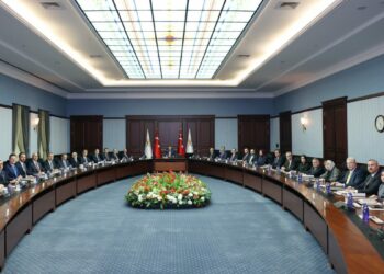 AK Parti'de MYK toplandı