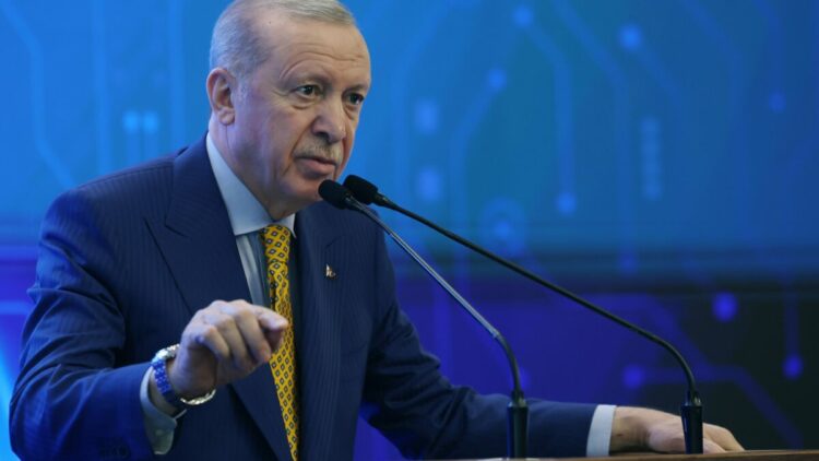 Cumhurbaşkanı Erdoğan: Aile değerlerinin mahafazası bir milli güvenlik ve beka meselesi