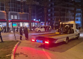 Otomobille çarpışan motosikletin sürücüsü öldü