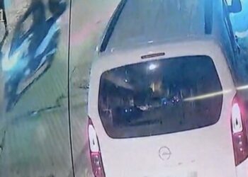 Beyoğlu’nda 'Akşam çay içmeye geleceğiz' tehdidiyle ev kurşunladı: Çelik yelekle yakalandı