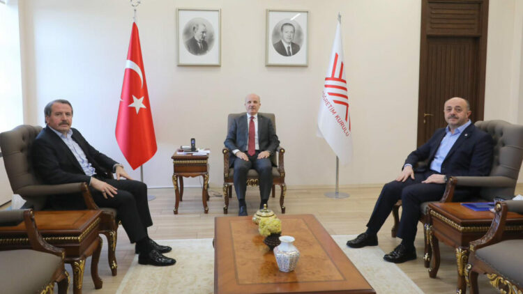 Bir-Sen Genel Başkanı Ali Yalçın, YÖK Başkanı Erol Özvar’ı ziyaret etti