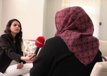 Evi kurşunlanıp, otomobili yakılan Sümeyra: Haberlere, 'Kadın cinayeti' olarak çıkmak istemiyorum