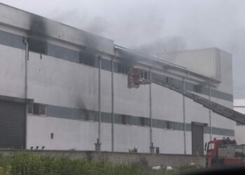 Bursa'da mobilya fabrikası yangını
