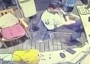 Büyükçekmece'de tenis kortu tartışmasında güvenlik görevlisini darbettiler