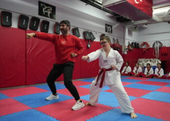 Down sendromlu Berke, tekvandoda Türkiye ve dünya dereceleri istiyor