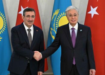 Cumhurbaşkanı Yardımcısı Yılmaz, Kazakistan Cumhurbaşkanı Tokayev ile bir araya geldi