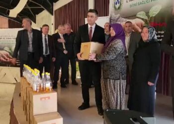 Kiraz üreticilerine sirke sineği tuzağı