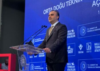 Bakan Kacır: ODTÜ'deki 10 bin 600 öğrenci ve araştırmacıya 4,8 milyar lira destek verdik