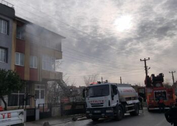 Evi ateşe verdi, babasına telefon açıp söndürmesini istedi