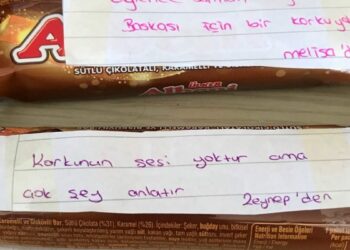 Ortaokul öğrencilerinden ilkokul öğretmenlerine çikolatalı hediye