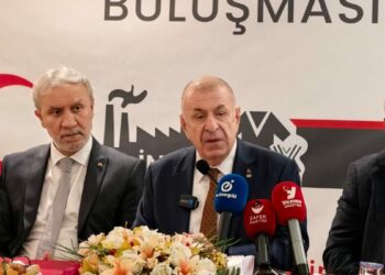 Ümit Özdağ: Mobilya sektöründeki 5 milyar dolarlık ihracat 50 milyar dolara çıkartılmalı