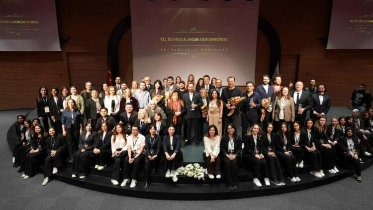 18’inci İAÜ İletişim Ödülleri sahiplerini buldu