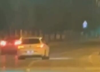 Pendik’te drift atan ehliyetsiz sürücülere 440 bin lira ceza