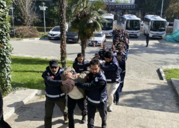 Samsun merkezli 3 ilde suç örgütü operasyonu; 25 gözaltı