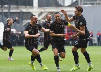 İzmir Çoruhlu FK kurtuluş arıyor