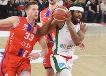 Karşıyaka potada önemli deplasmanda