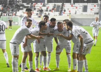 Altay ligde kalma maçında Afyon'a karşı