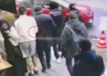 Beyoğlu’nda yankesicilik yöntemiyle telefon çalan şüpheli tutuklandı