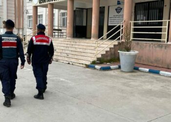 Manisa’da jandarma ekipleri sorumluluk bölgesindeki 474 okulda önlem aldı