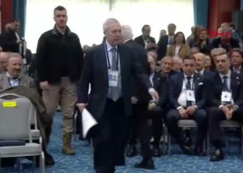 Aziz Yıldırım: Fenerbahçe’de yapılan her şeyi Aziz Yıldırım ve arkadaşları 1998 yılından sonra yapmışlardır