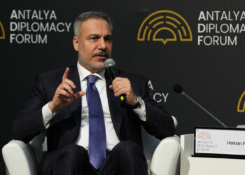ADF 2026'nın ikinci gününde Bakan Fidan'dan HostTalk toplantısı