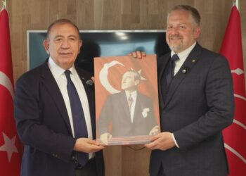 Gürsel Tekin ile bir araya gelen Liberland Cumhurbaşkanı Jedlicka: Vatandaşlık için Türkiye'den 80 bin başvuru var