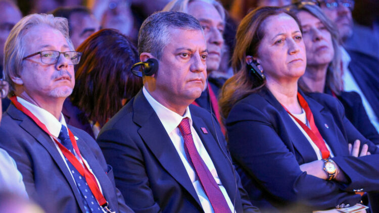 CHP Genel Başkanı Özel, GPM İlerici Kentler Oturumu’na katıldı