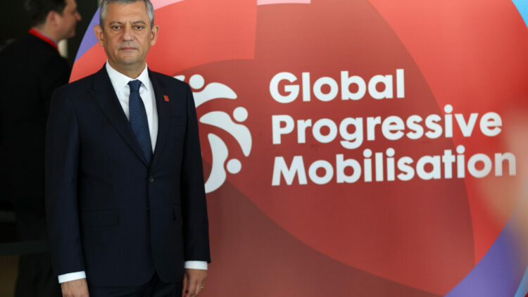 CHP Genel Başkanı Özel: Demokrasi ve adalet için 105 dev miting yaptık