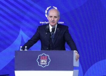 TBMM Başkanı Kurtulmuş: Dünyanın yeni bir çıkışa ihtiyacı var