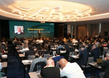 Enerjisa Enerji, iş dünyasını Antalya'da bir araya getirdi