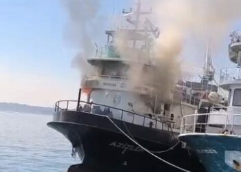 Sarıyer'de balıkçı teknesinde yangın