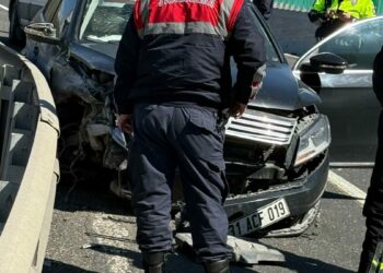 Polisin ‘dur’ ihtarına uymadı, kaza yapınca yakalandı