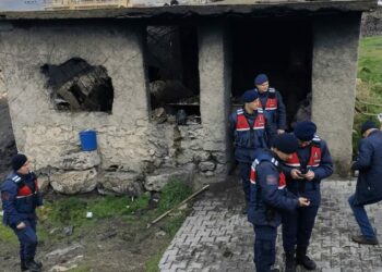Tavanı çöken fırının enkazı altında kalan kadın öldü