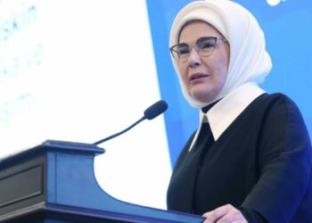 Emine Erdoğan: Teknoloji şirketlerinin hesap verebilir olmaları zorunluluktur